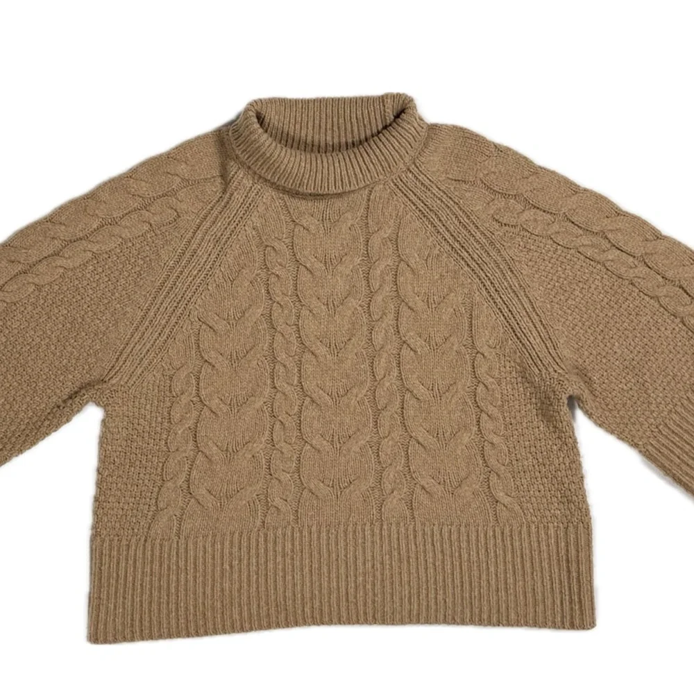 Banana Republic wool blend tan Cavo flair sleeve cable knit sweater women medium